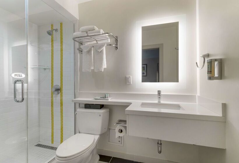 فندق Best Western Red Coach Inn