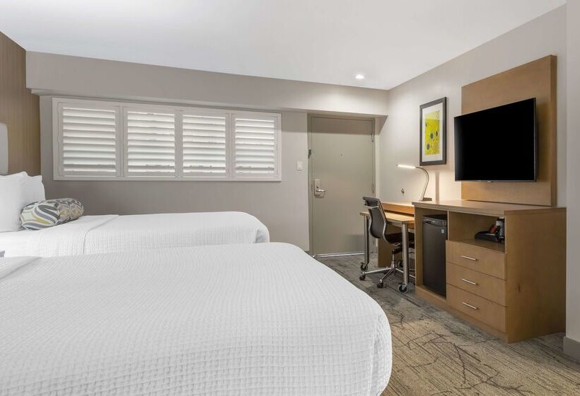 فندق Best Western Red Coach Inn