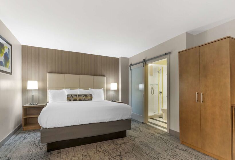 فندق Best Western Red Coach Inn