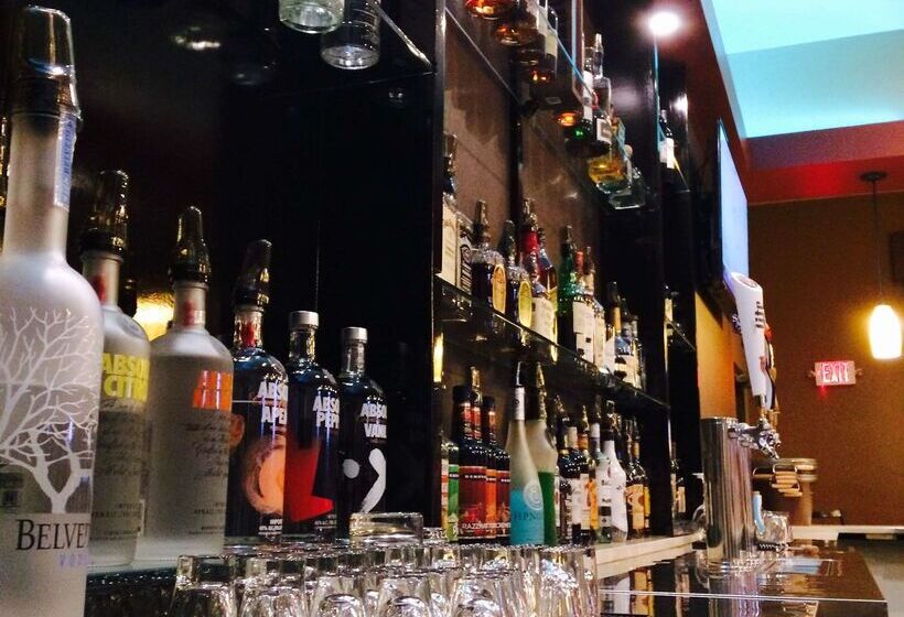 فندق Best Western Saluki Inn