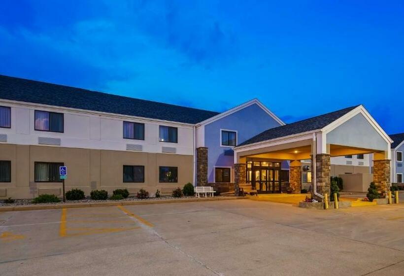 فندق Best Western University Inn