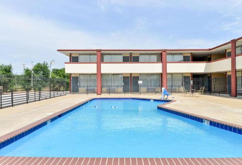 فندق Castle Inn & Suites Anadarko