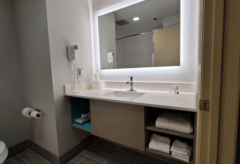 فندق Clarion Pointe Franklin   Nashville Area