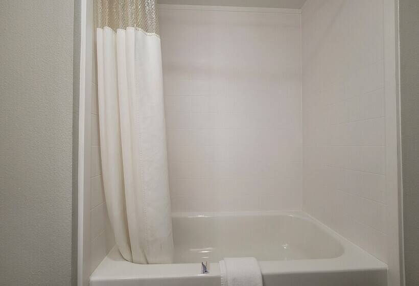 فندق Clarion Pointe Franklin   Nashville Area