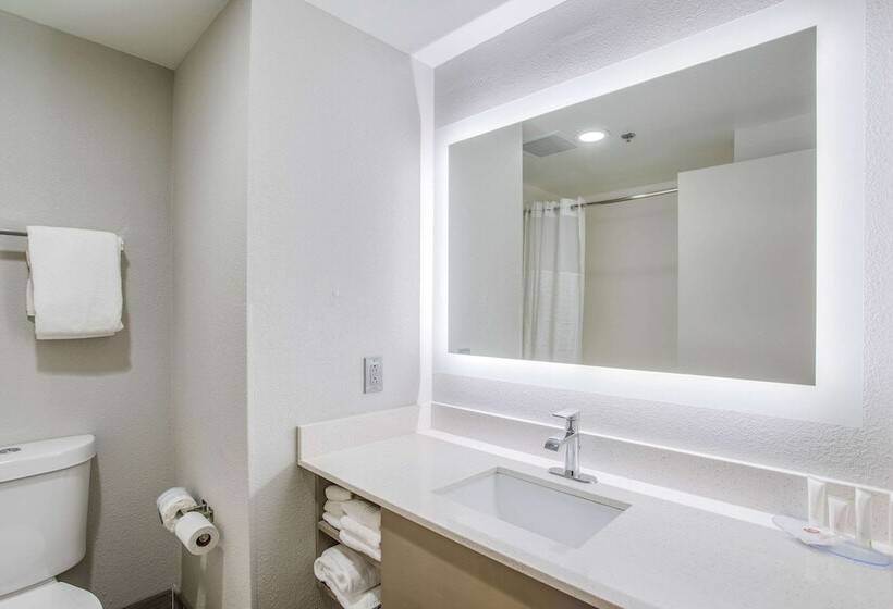 فندق Clarion Pointe Franklin   Nashville Area