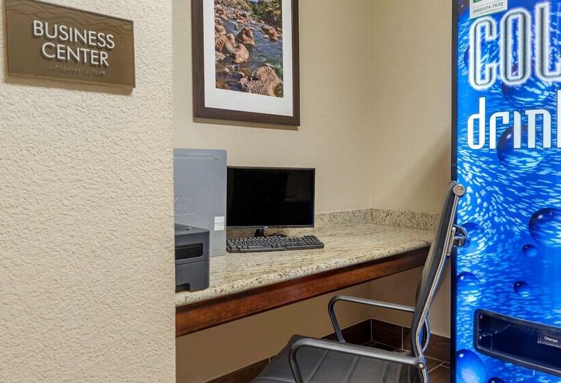 ホテル Comfort Inn Albuquerque Airport