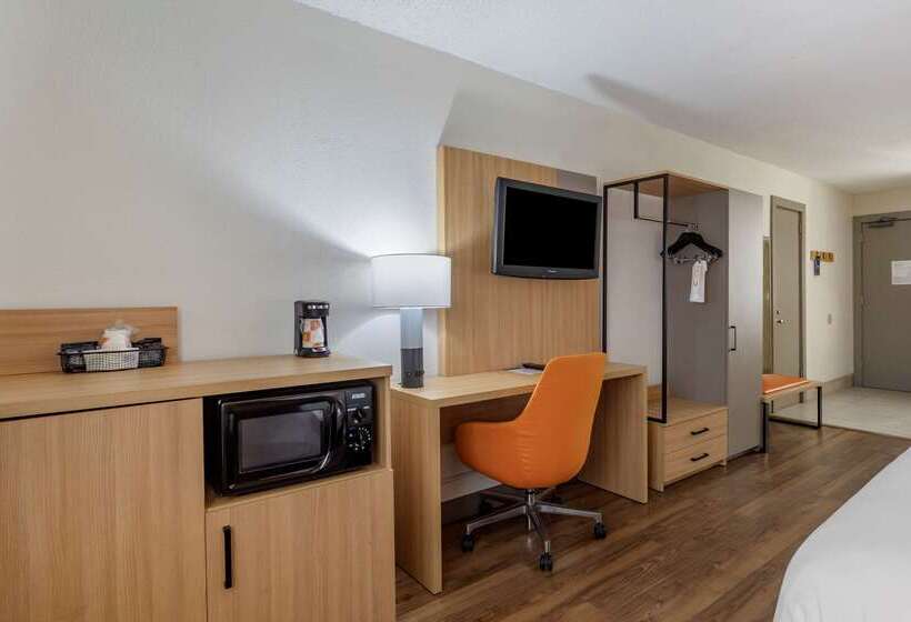 هتل Comfort Inn & Suites Nashville Downtown   Stadium