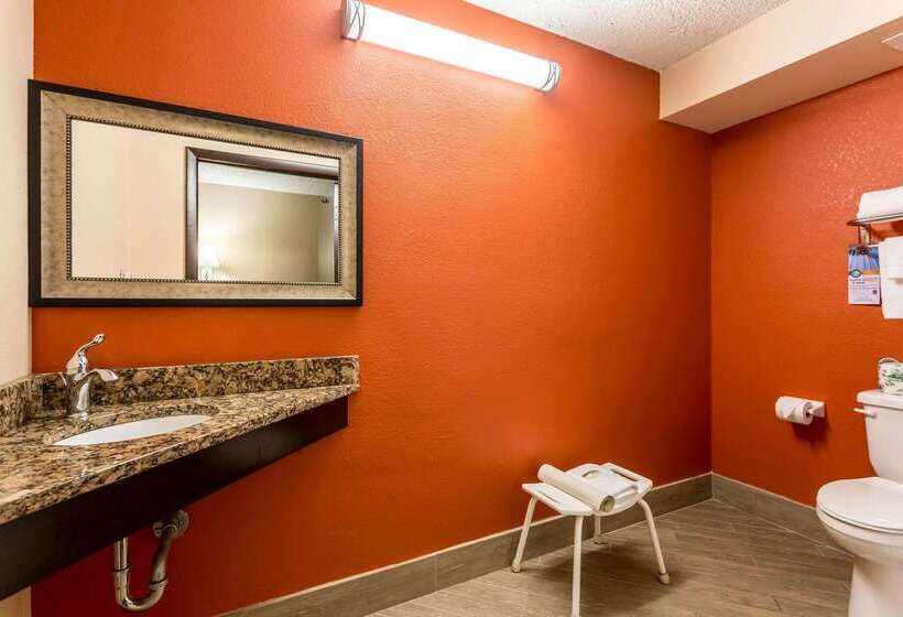 هتل Comfort Inn & Suites Nashville Downtown   Stadium