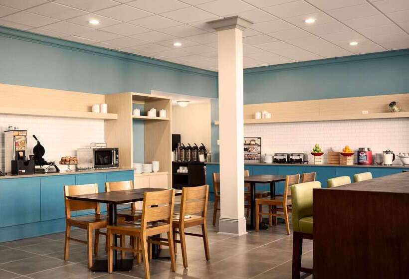 هتل Country Inn & Suites By Radisson, Metairie New Orleans , La