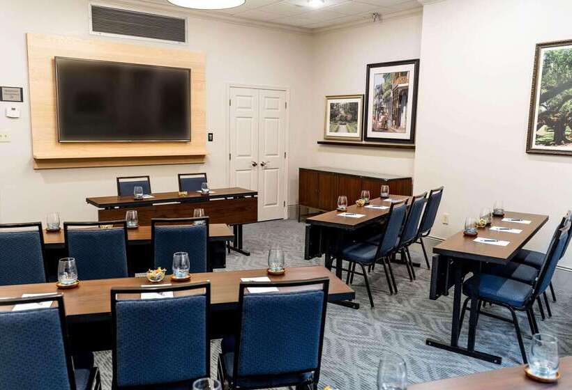 هتل Country Inn & Suites By Radisson, Metairie New Orleans , La