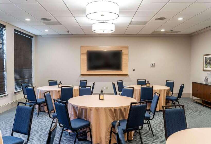 هتل Country Inn & Suites By Radisson, Metairie New Orleans , La