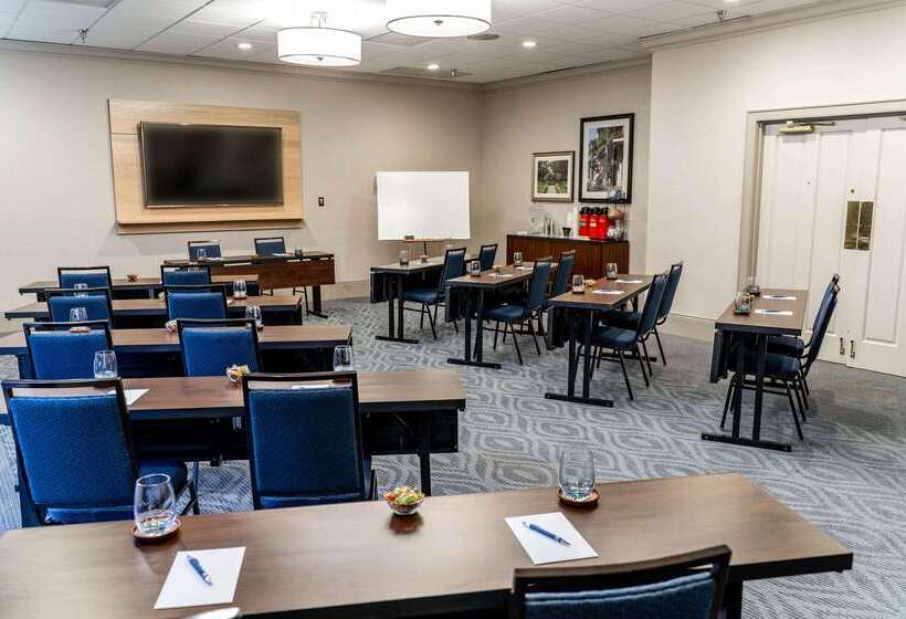 هتل Country Inn & Suites By Radisson, Metairie New Orleans , La