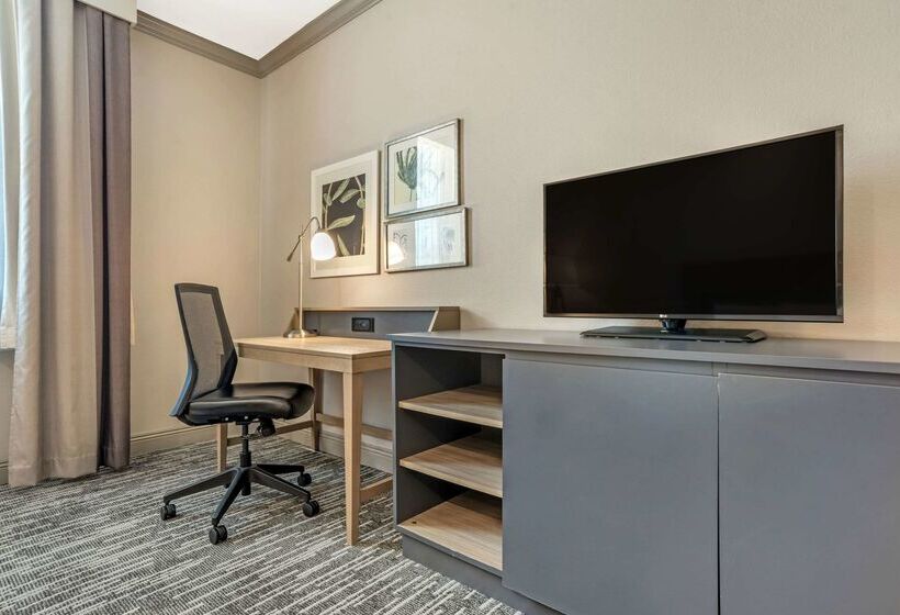 هتل Country Inn & Suites By Radisson, Metairie New Orleans , La