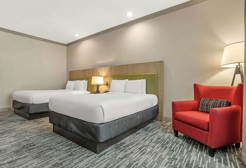 هتل Country Inn & Suites By Radisson, Metairie New Orleans , La