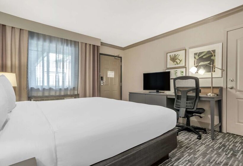 هتل Country Inn & Suites By Radisson, Metairie New Orleans , La
