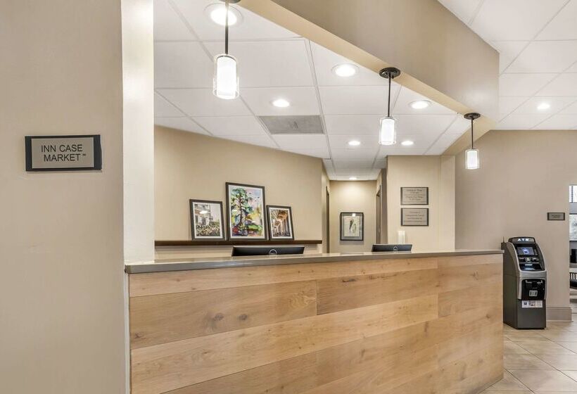 هتل Country Inn & Suites By Radisson, Metairie New Orleans , La