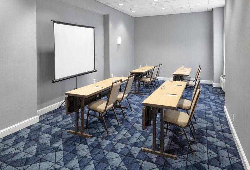 酒店 Courtyard Shelton