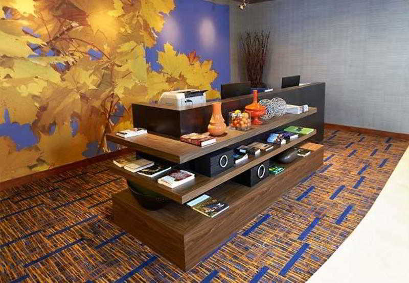 酒店 Courtyard Shelton