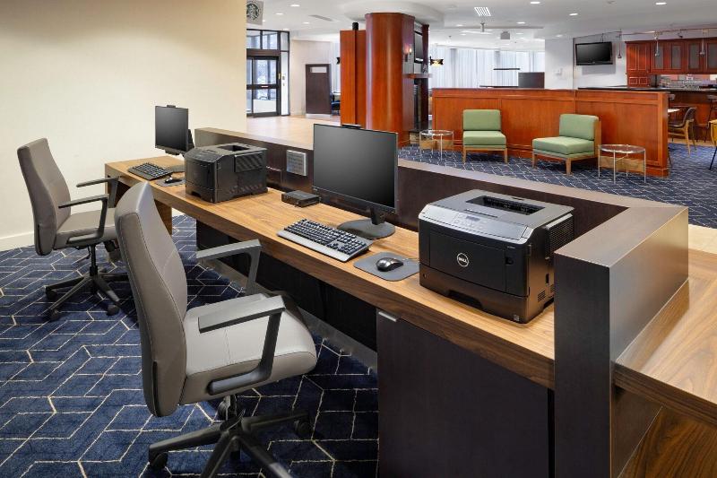 酒店 Courtyard Shelton