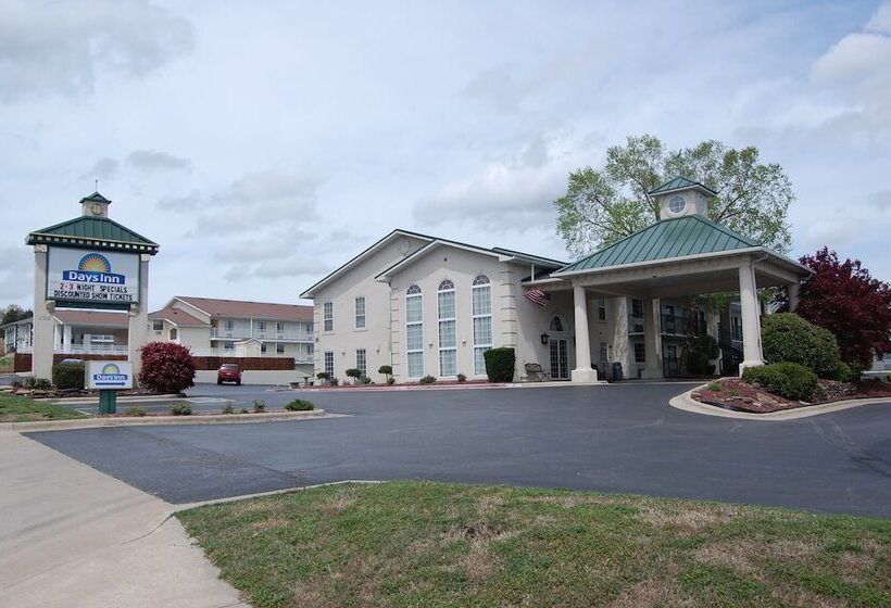 Отель Days Inn By Wyndham Branson/near The Strip