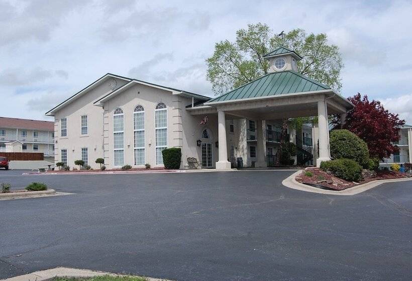 Отель Days Inn By Wyndham Branson/near The Strip