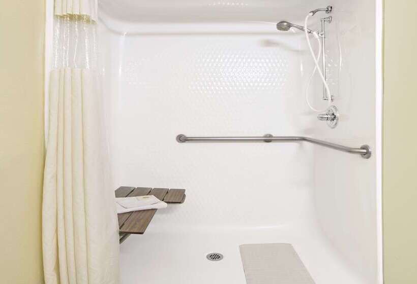 فندق Days Inn By Wyndham Collinsville St Louis