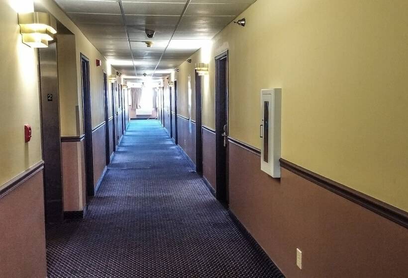 فندق Days Inn By Wyndham Collinsville St Louis