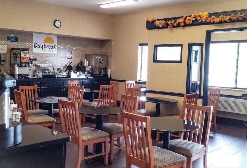 فندق Days Inn By Wyndham Collinsville St Louis