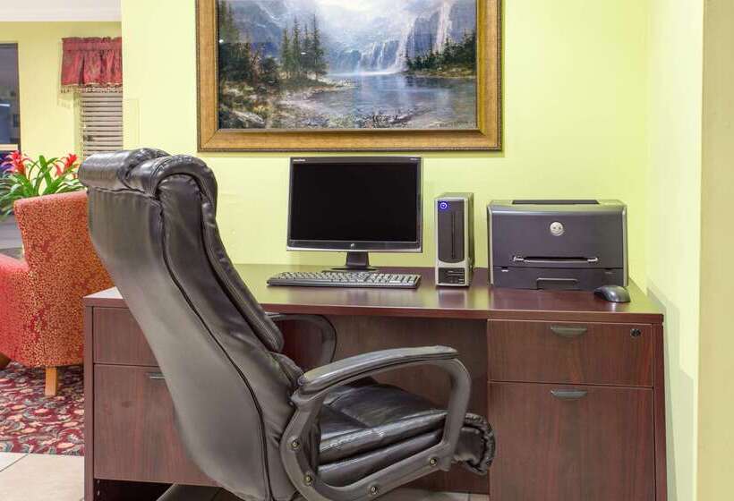 فندق Days Inn By Wyndham Lake Village