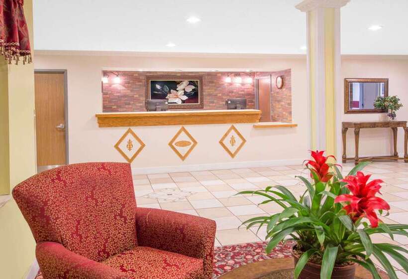 فندق Days Inn By Wyndham Lake Village