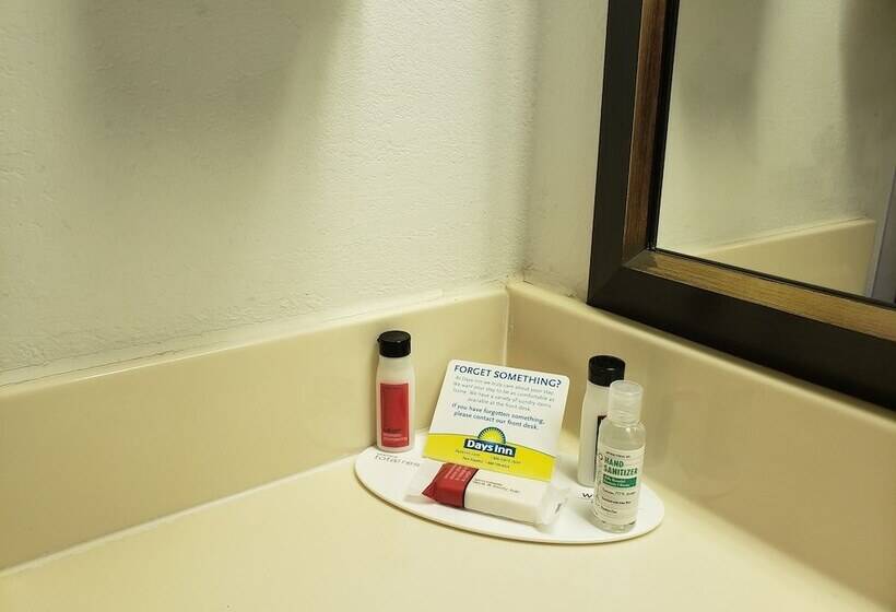 فندق Days Inn By Wyndham Lake Village