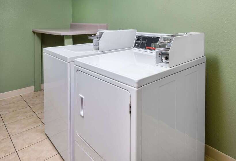 فندق Days Inn By Wyndham Osage Beach Lake Of The Ozarks