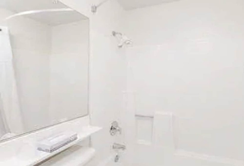 酒店 Days Inn By Wyndham San Marcos