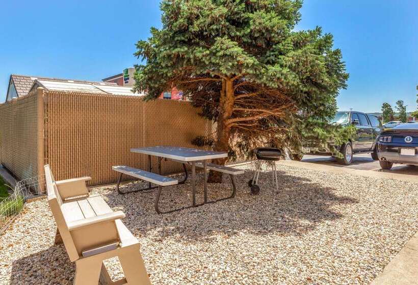 فندق Days Inn By Wyndham Racine/sturtevant