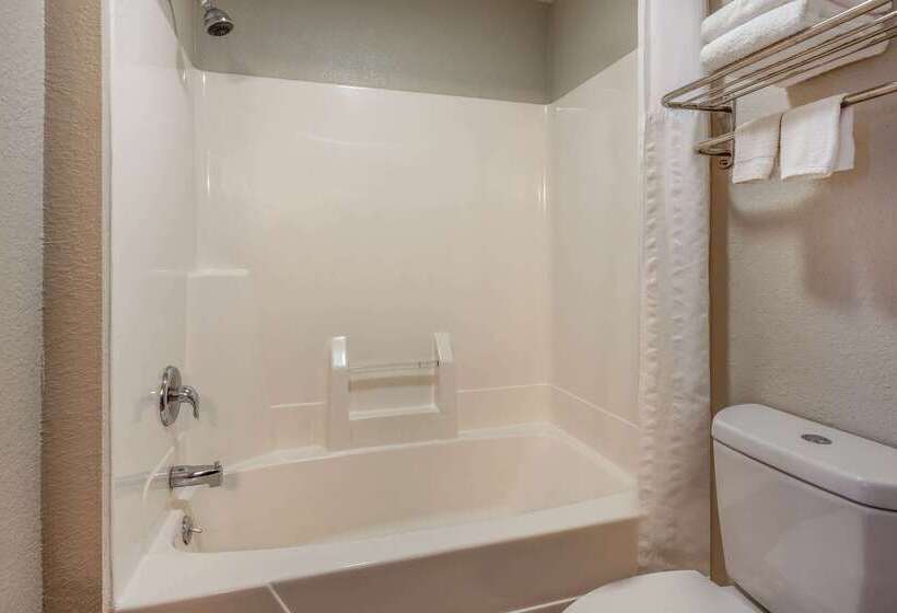 فندق Days Inn By Wyndham Racine/sturtevant