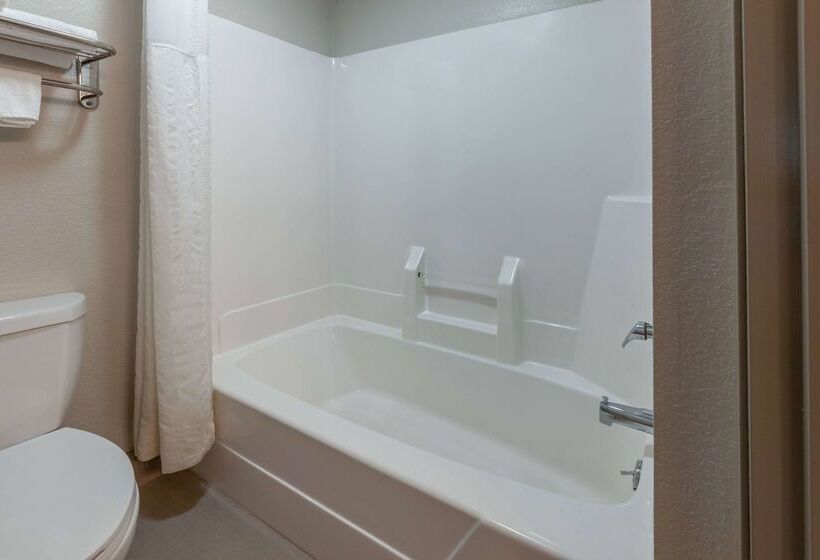فندق Days Inn By Wyndham Racine/sturtevant