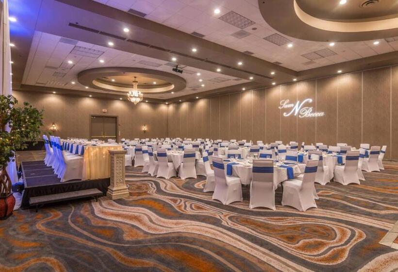 Delta Hotels By Marriott Fargo