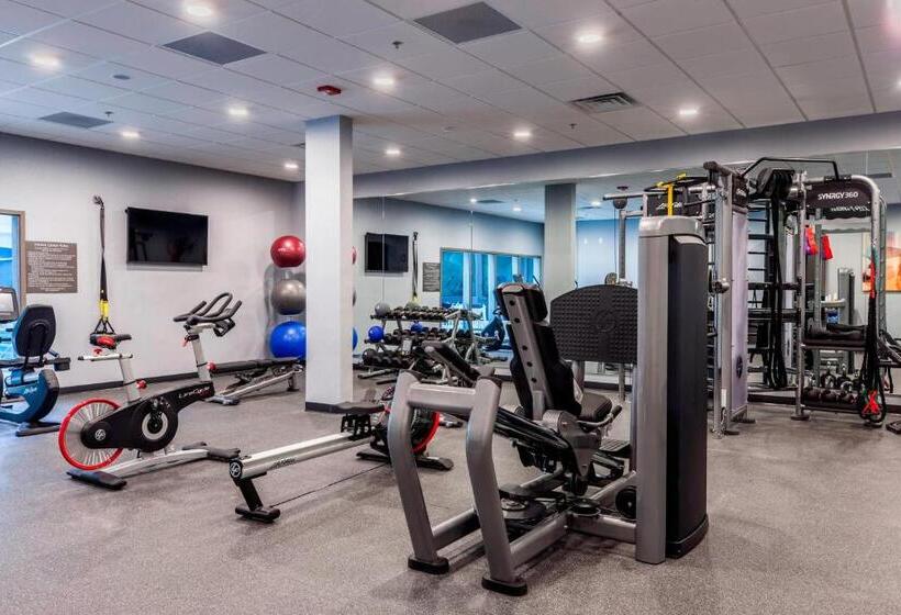 Delta Hotels By Marriott Fargo