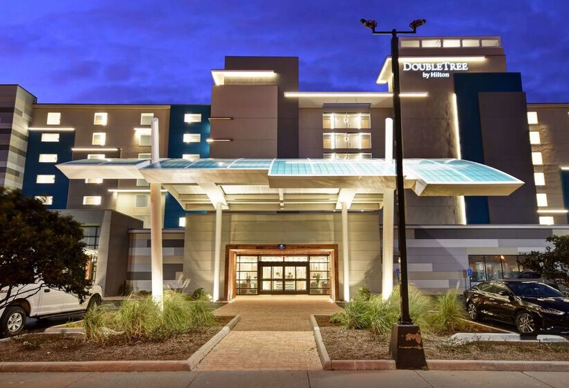 فندق Doubletree By Hilton Virginia Beach Oceanfront South