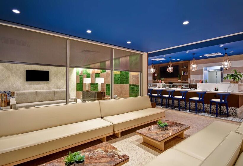 فندق Doubletree By Hilton Virginia Beach Oceanfront South