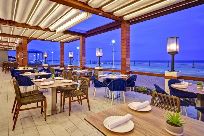 فندق Doubletree By Hilton Virginia Beach Oceanfront South