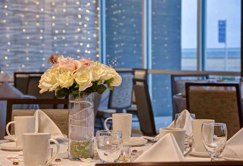 فندق Doubletree By Hilton Virginia Beach Oceanfront South