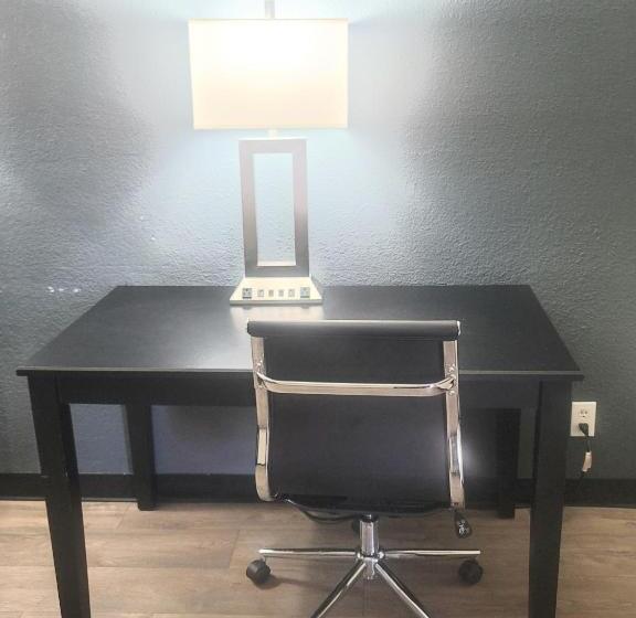 בית מלון כפרי Econo Lodge Inn & Suites Downtown San Antonio Riverwalk Area