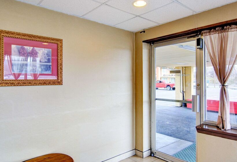 فندق Econo Lodge Wytheville I 77 & I 81