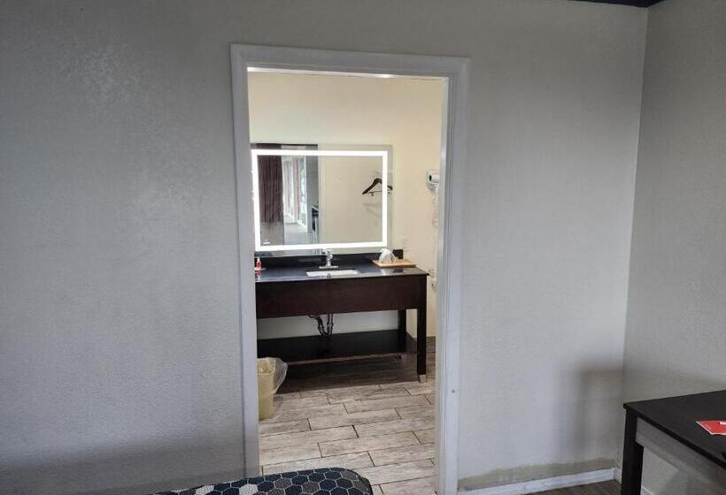 فندق Econo Lodge Wytheville I 77 & I 81