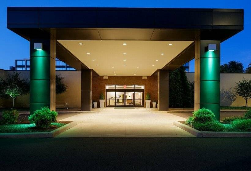 فندق Holiday Inn And Suites Charleston West, An Ihg