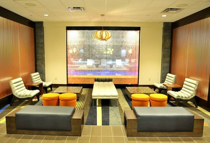 فندق Holiday Inn And Suites Charleston West, An Ihg