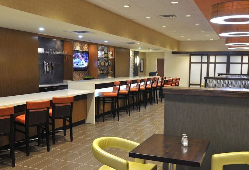 فندق Holiday Inn And Suites Charleston West, An Ihg