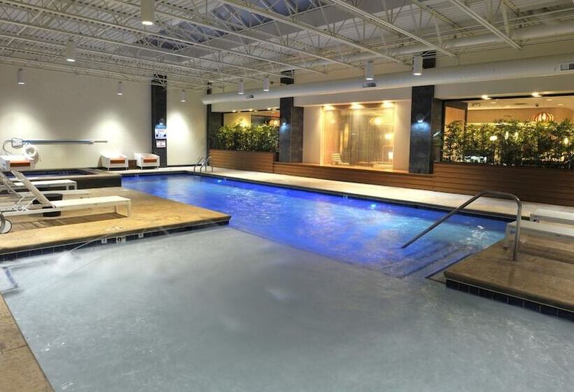 فندق Holiday Inn And Suites Charleston West, An Ihg