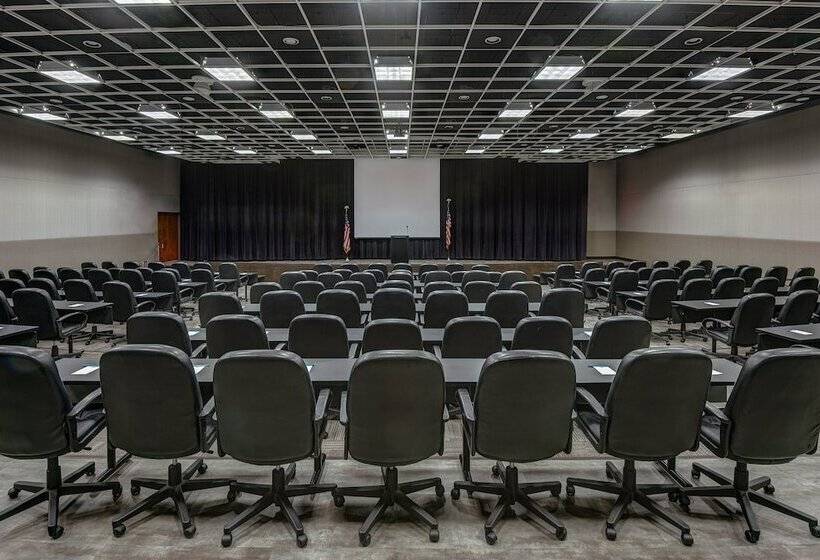 فندق Holiday Inn East Windsor, An Ihg